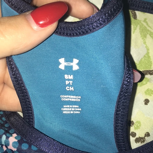 Under armour sports bra - Picture 2 of 3